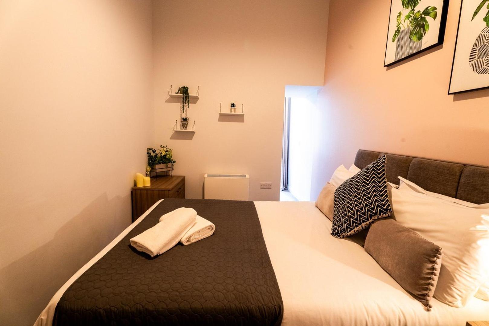 Free Parking | Smart Tv | 4 Guests Appartement Swansea Kamer foto