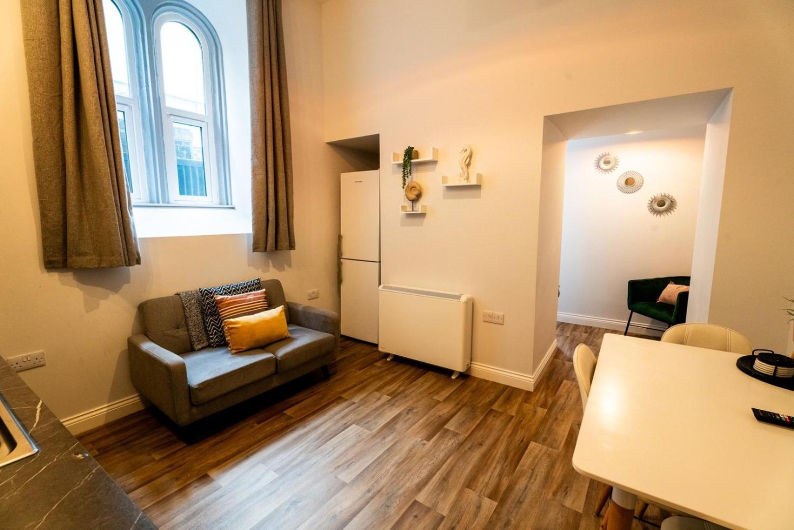 Free Parking | Smart Tv | 4 Guests Appartement Swansea Kamer foto